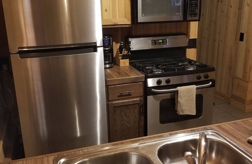 Walhalla Cabin | Walhalla Sportsman's Cabin near rivers, lakes, National Forest! Cable tv-wifi