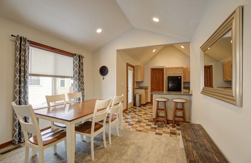 Holland House | Walk to Downtown - King Bed - Private Entrance