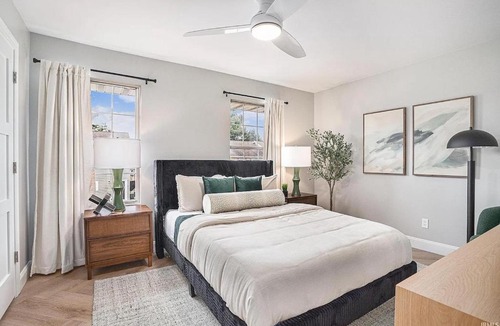 Northeast South Bend House | Walk to Notre Dame & Games & Concerts - 5BR-12 guests - Eddy St