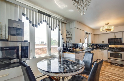 Forestview Apartment | Walk to Stores & Parks! Stylish Chicago Apartment