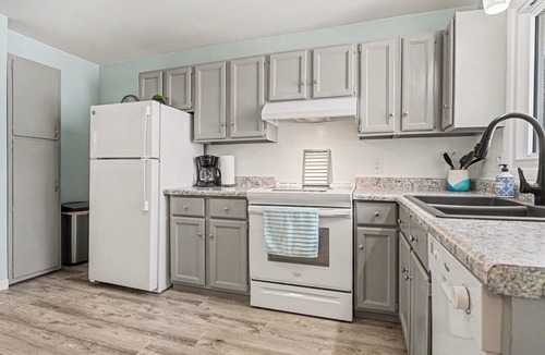 Lake Michigan Beach House | Walk to the Beach. Lake Michigan sunset views from upper deck. 3 bedroom home.