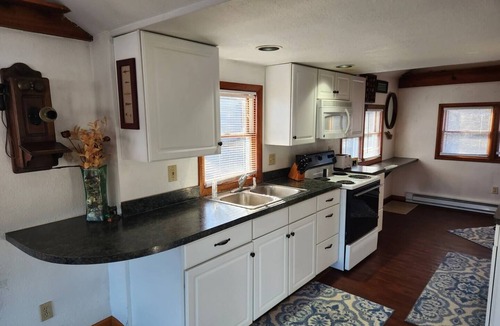Colton Cabin | Waterfront Cottage - Hot Tub - Kayaks - Canoes - Bikes - 2 Bedrooms - Sleeps 8!