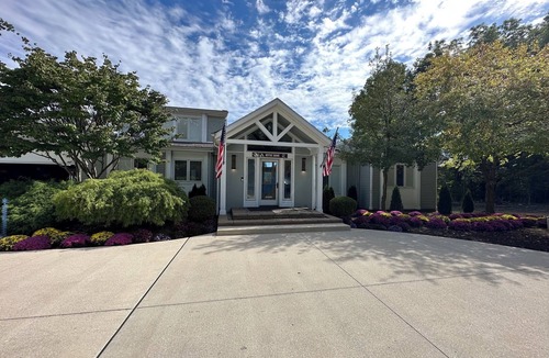 South Bend House | Waterfront Views Every Room - High Ceilings - Game Room - 8 mins to Notre Dame