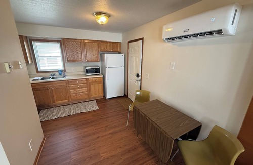 Marion Apartment | Whether you're visiting students, attending a campus event, in town for business, or simply exploring Marion—this accommodation provides a relaxing sanctuary after a busy day.