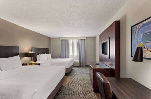 South Bend Hotel | Wingate by Wyndham South Bend/Notre Dame