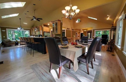 Lake Michigan Beach House | Woodshores Retreat - cozy retreat, hot tub, Lk MI