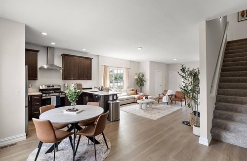 Bryant Pattengill West House | Wow! Stunning 2-bedroom home in Ann Arbor, 9 minute drive to campus & stadium!