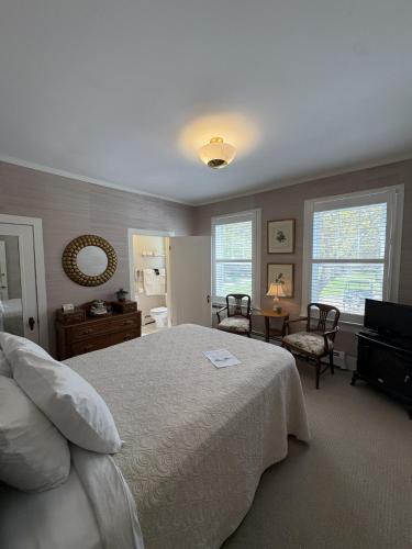 Maplewood Hotel