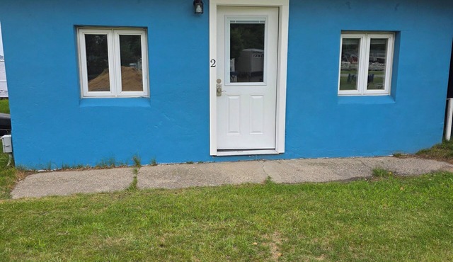 2-bedroom cottage # 2 in beautiful Ludington with AC and charm