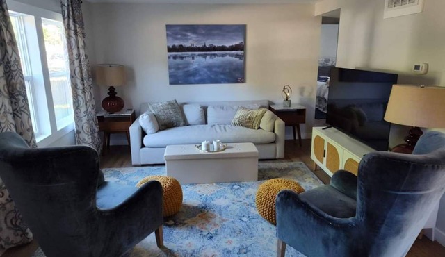 2 King BR AC/DC Jim G Openings! Remodeled Gorgeous Pet OK 9 min Dome or Airport