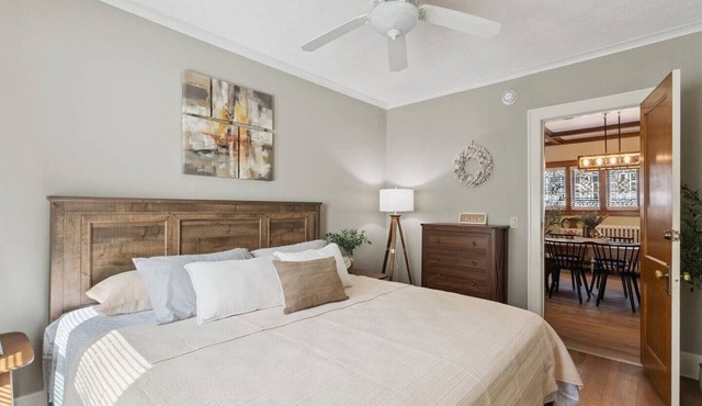 5-Bed 3 bath near GR Medical & Business Districts