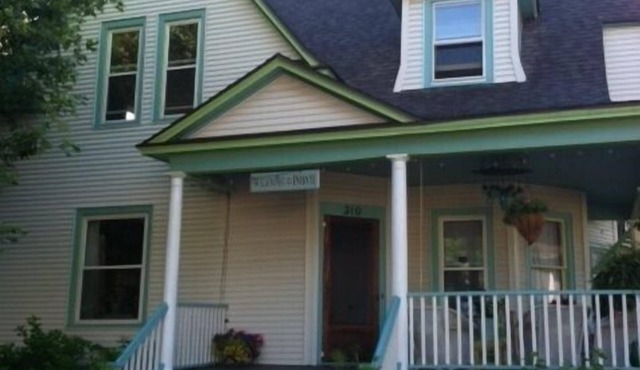 5 Blocks from the Waterfront! Walk to everything! Very desirable location!