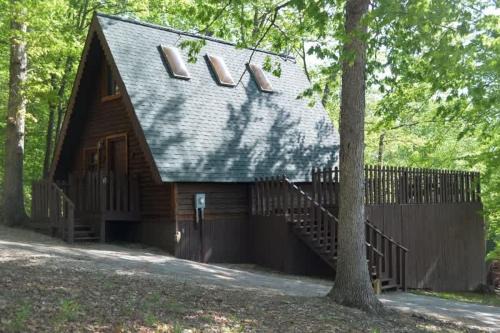 A-Frame Cabin #5 with Hot Tub on Patoka Lake in Southern Indiana in Eckerty