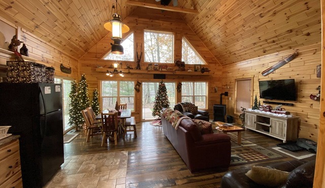 Amazing, relaxing riverfront home!