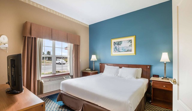 Americas Best Value Inn & Suites Three Rivers