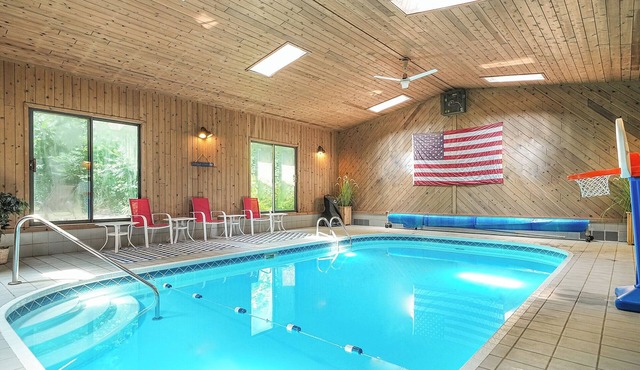 Aug 9-15 Available Private Mini Resort w Indoor Pool & Sauna