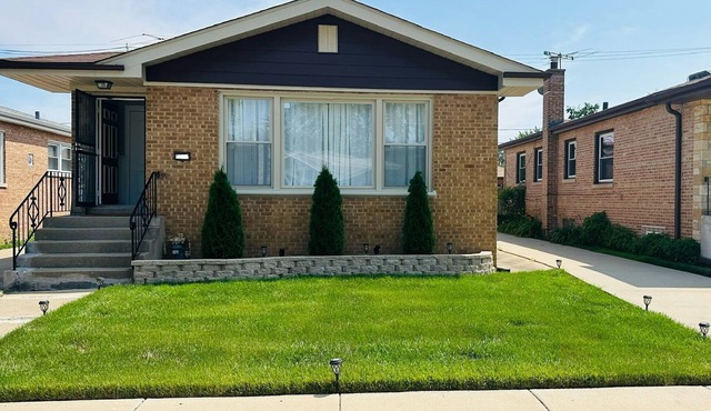 Beautiful and Spacious Home near Beverly area