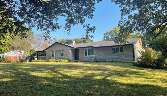 Beautiful home with 4 community areas and 5 bedrooms.