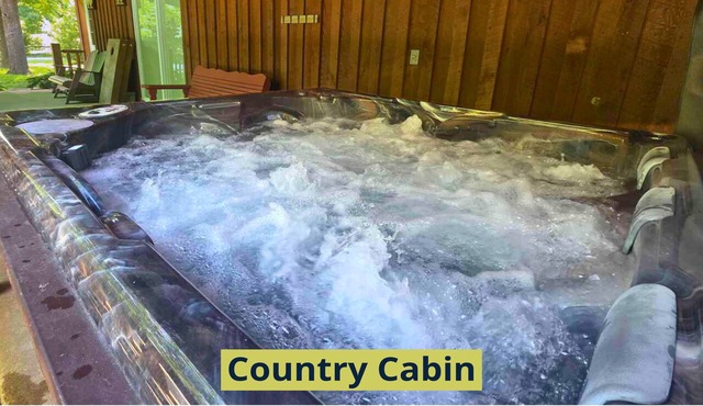 Birdhouse Dome and Cabin - Hot Tub - Kayaks - Disc Golf - 2 Min Walk