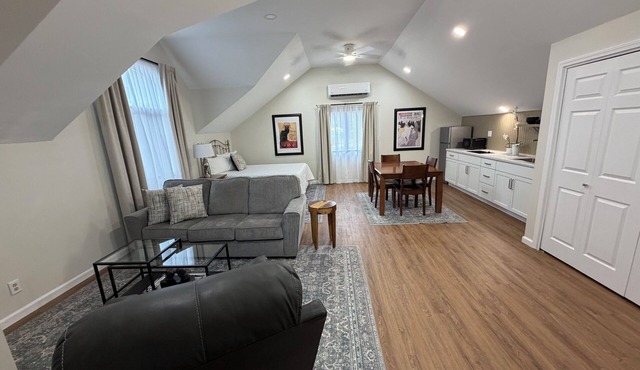 Brand-New Studio Near Purdue & Downtown