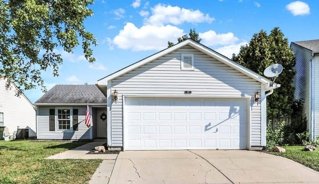 Brownsburg B&B - 3(King)Bed 2Full Bath Home!