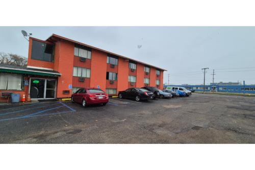 Capital O Pleasant Motel Grand Rapids MI