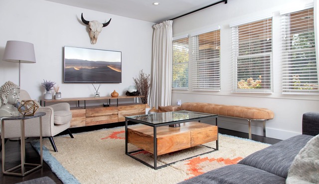 Charming Rustic Modern House Near Detroit Zoo