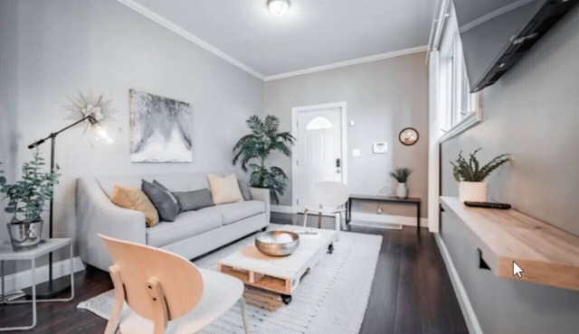 Chic 1BR Retreat with Sofa Bed, Free Parking