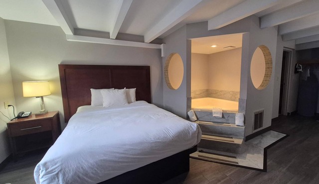 Country Inn & Suites By Radisson, Battle Creek, MI