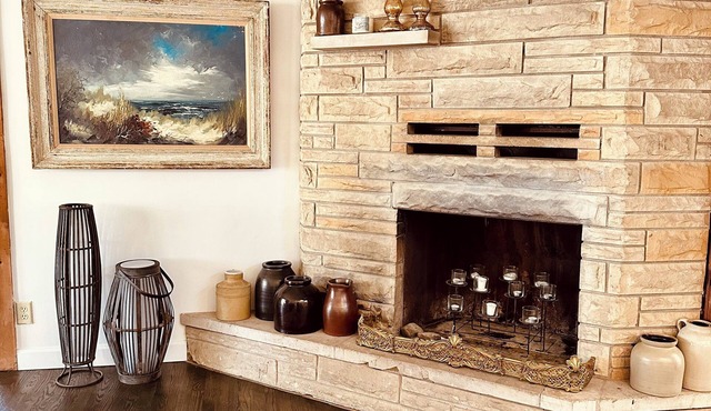 Cozy Cabin W/HOT TUB by Lake MI in Sawyer