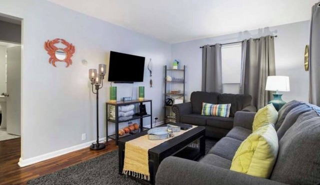 Cozy Cottage Getaway-Relax and Recharge-Minutes from Beaches