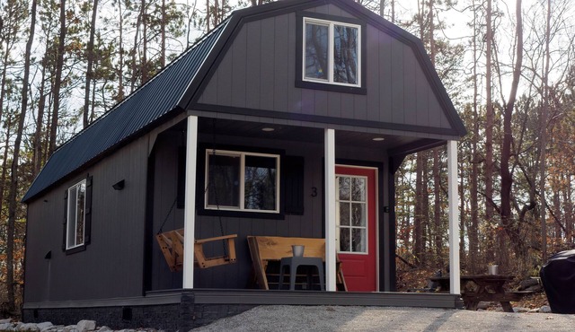 Cozy Lofted Cabin #3 at Cataract Lake Getaway