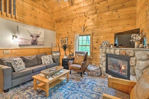 Cozy Retreat w/Porch & Double JJ Resort Access!