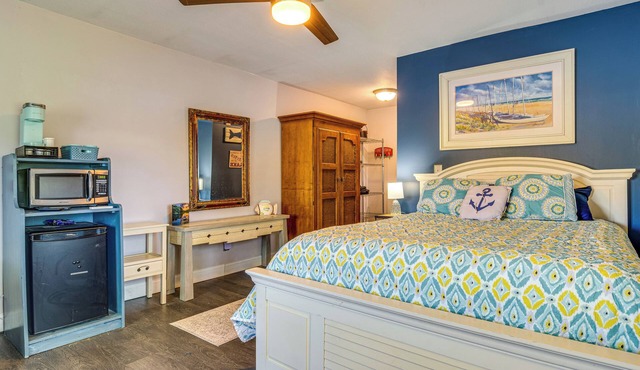 Deck & Views: Waterfront Monticello Studio