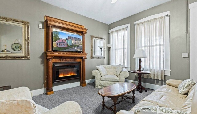 Entire 3BR Home Steps to Stadium