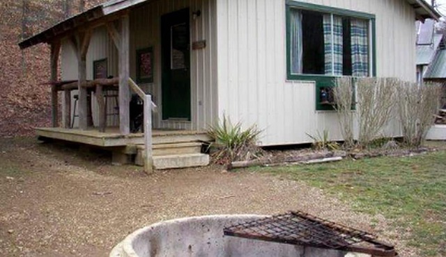 Explore the Beautiful Nature Surrounding this Cabin in Indiana