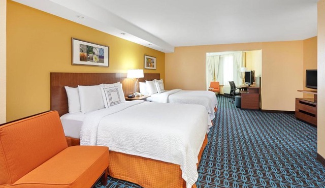 Fairfield Inn and Suites Chicago Lombard