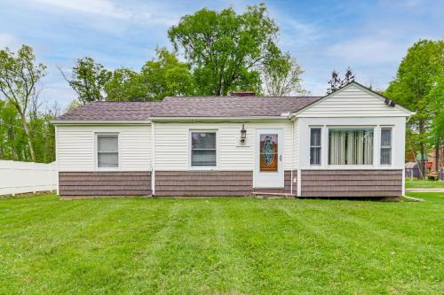 Family-Friendly Home w/Yard in Farmington Hills!