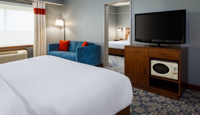 Four Points by Sheraton Louisville Airport in Louisville