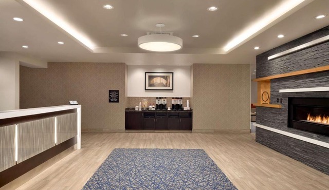Hampton Inn & Suites Rosemont Chicago O'Hare