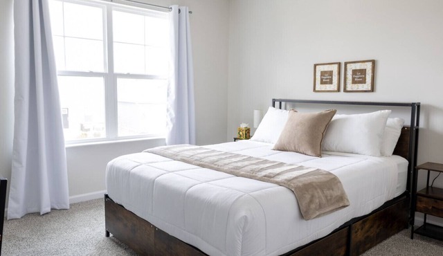 Holistic Campus Rental, LLC - Three Bedrooms