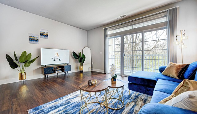 Indianapolis King Bed Suite In Keystone/Broad-Ripple/Carmel