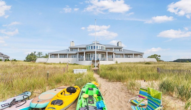 Lake Michigan beach home. Saugatuck. Heated pool, hot tub, 8 bedrooms. 9 baths.