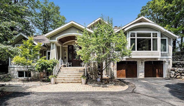 Lakefront Home w/High-Speed WiFi, Private Beach, Gas Grill, Washer/Dryer, & more