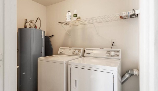 Landing at Eagle Chase - 1 Bedroom in Eagle Creek