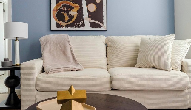 Landing | Incredible 2BD, Gym, Clubhouse