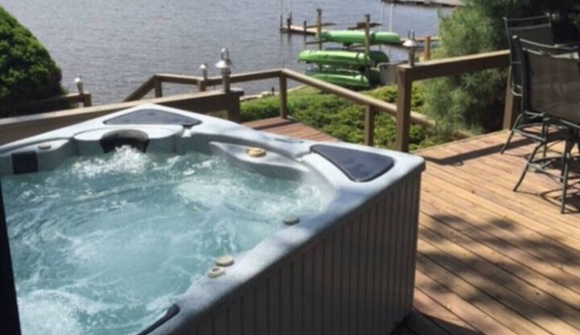 Lux House on the Lake