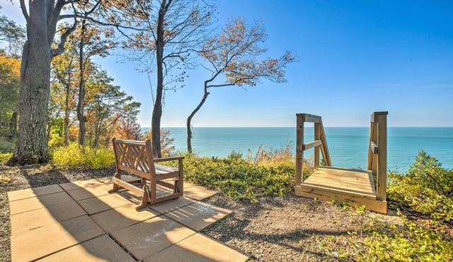 Luxe Waterfront Haven: Private Beach, Hot Tub