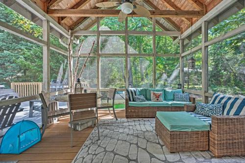 Luxury Family Home w/Deck, Swim Spa & Grill!