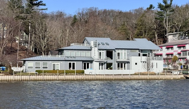 Luxury Riverside Home near Oval Beach w/Boat Dock